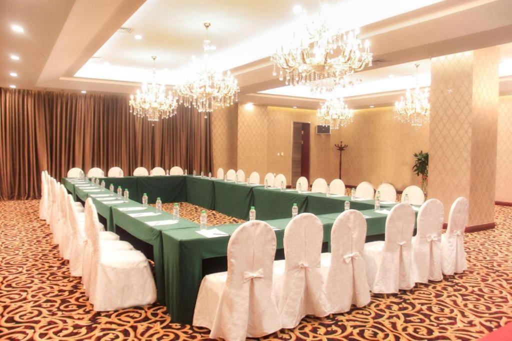 Shenyang Haiyun Jinjiang International Hotel Exterior foto